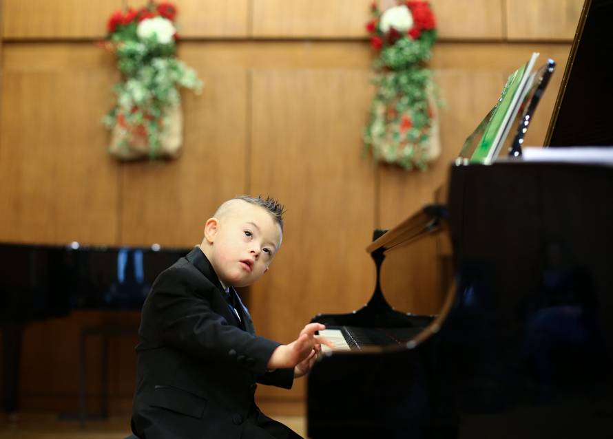 Kristijan editorijalom prikuplja donacije za glazbenu terapiju