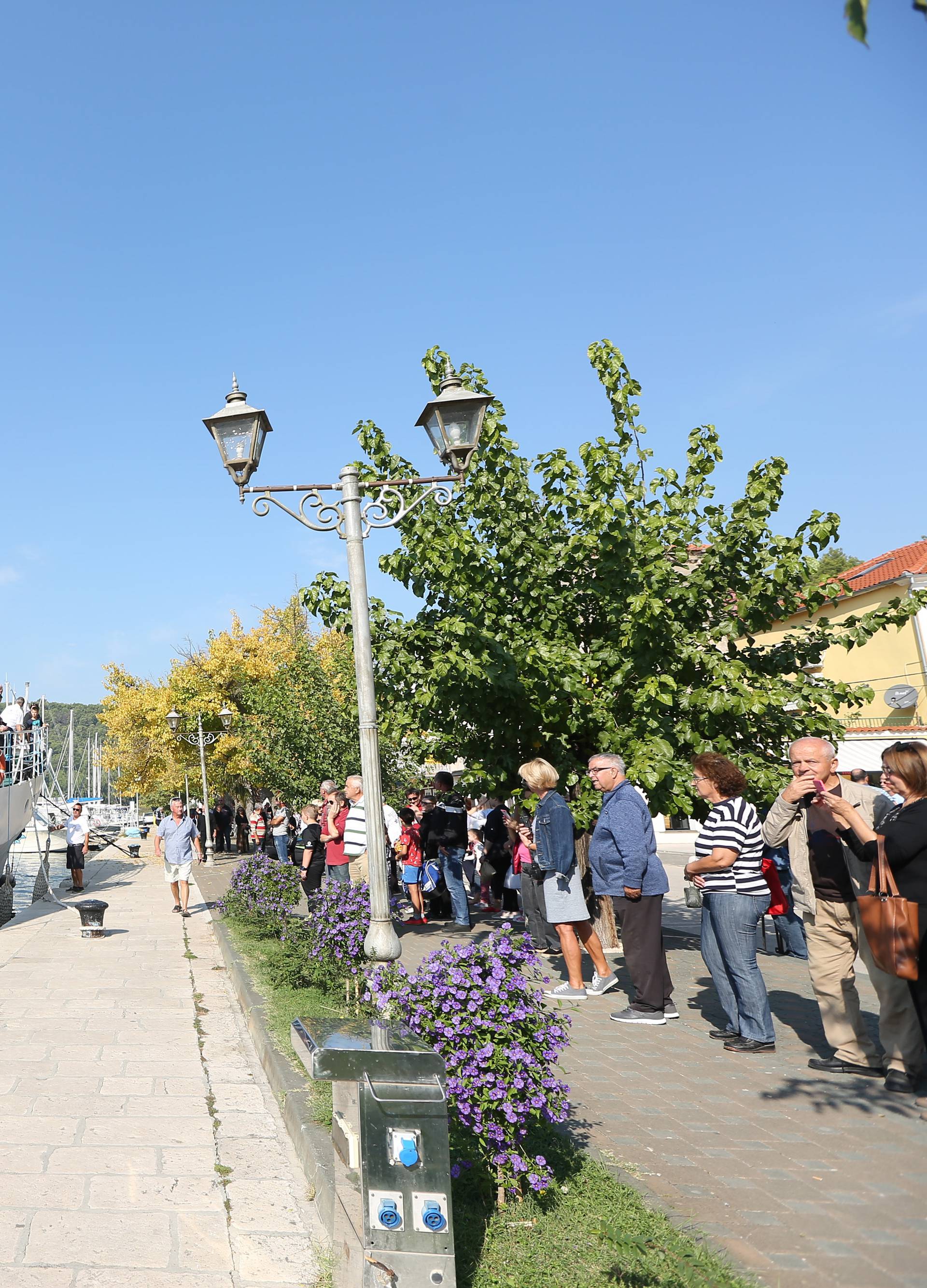 Skradin: Å ime Strikoman snima brod Tijat za 561. milenijsku fotografiju