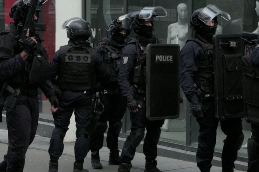 Francuska policija upucala ženu u metrou