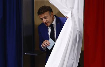 Ekstremna desnica u vodstvu u Francuskoj, Macron pozvao na veliko republikansko okupljanje