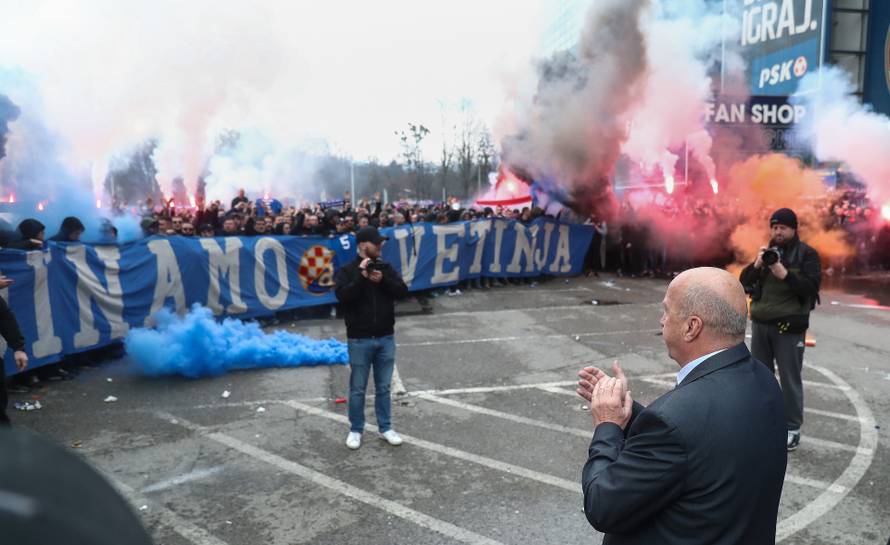 Zagreb: Velimir Zajec novi je predsjednik Dinama, dočekali ga navijači 