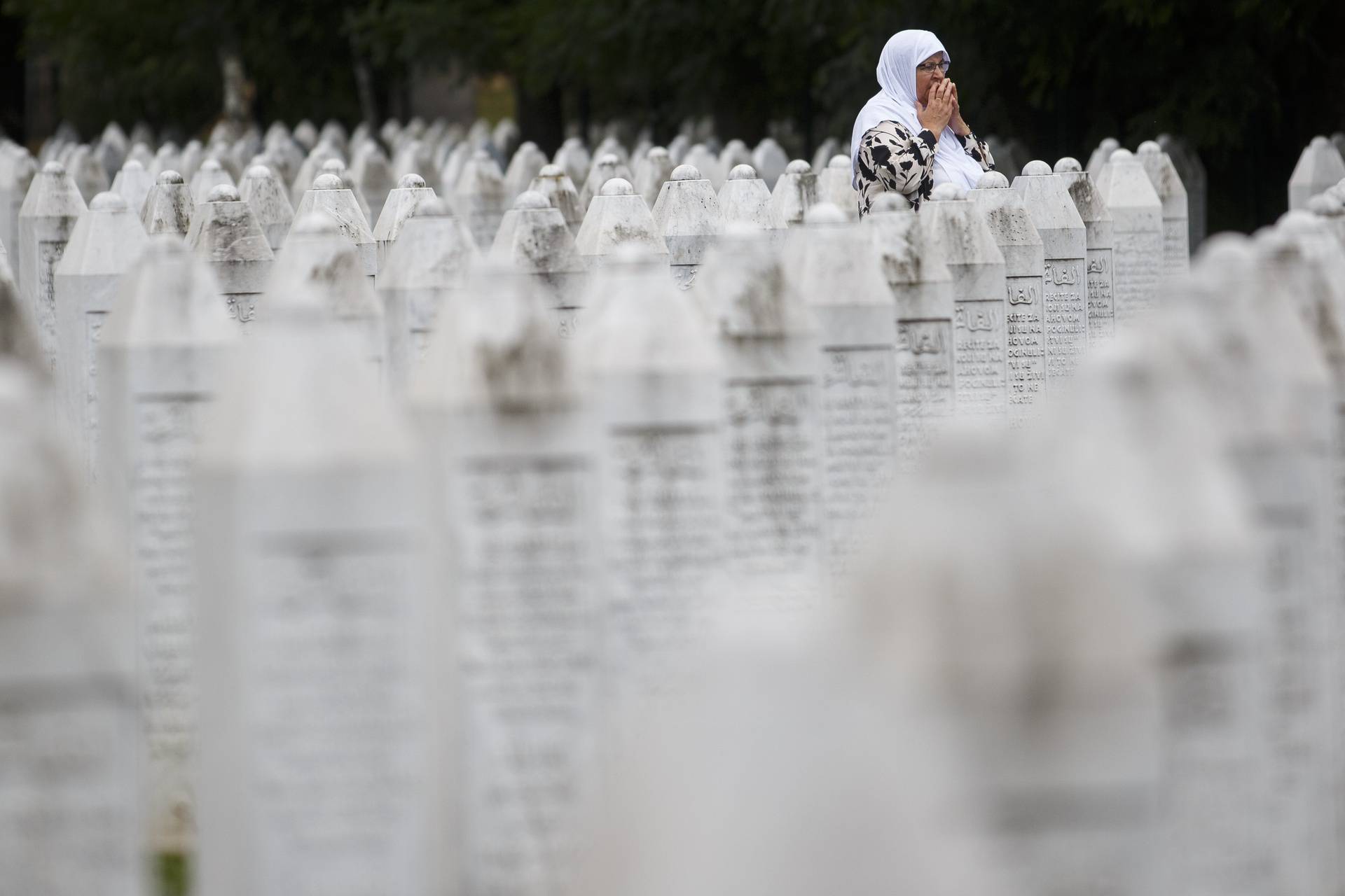 Ispratili posmrtne ostatke 19 žrtava genocida, Dodik odbio sudjelovati, pozvao na bojkot