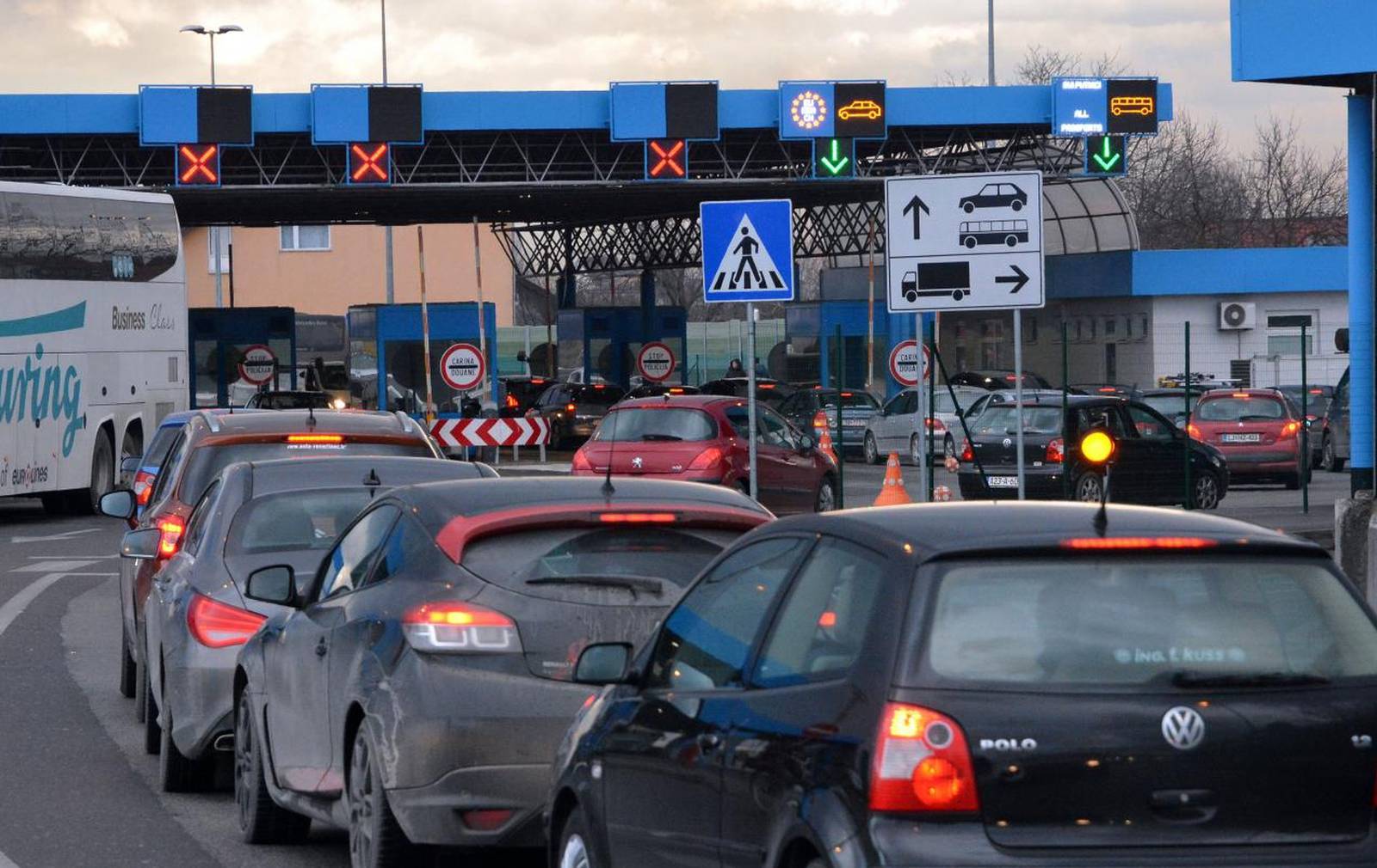 Slavonski Brod: Kolona vozila na graniÄnom prijelazu