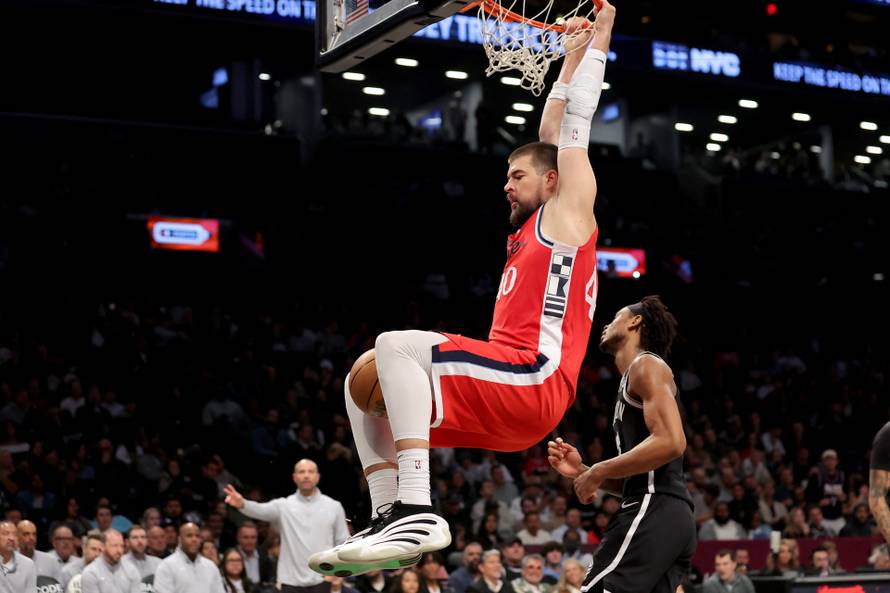 NBA: Los Angeles Clippers at Brooklyn Nets