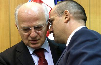 Zastupnici žele Josipovićevo pismo: 'Dobit ćete primjerak'