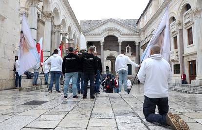 Muškarac (80) je remetio javni red i mir u Splitu, uhitili su ga: 'Ne sviđaju mi se molitelji, ali...'