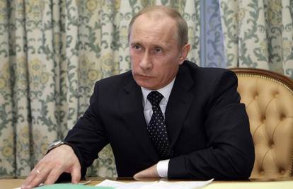 Naljutili Putina: Snimili video o raskalašenom životu carinika