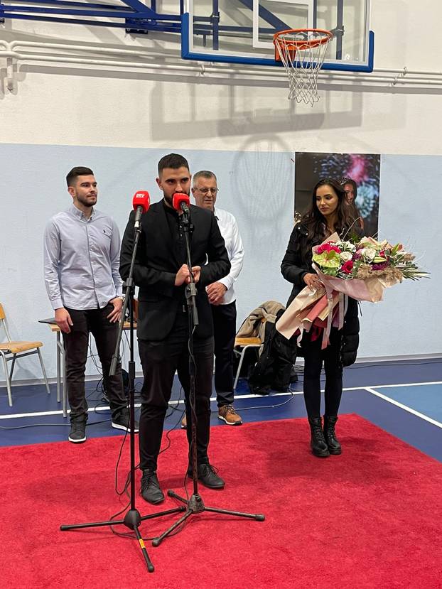 FOTO Pogledajte kakav doček je Tomislavgrad priredio za Miss Hrvatske: Ona je pustila i suzu