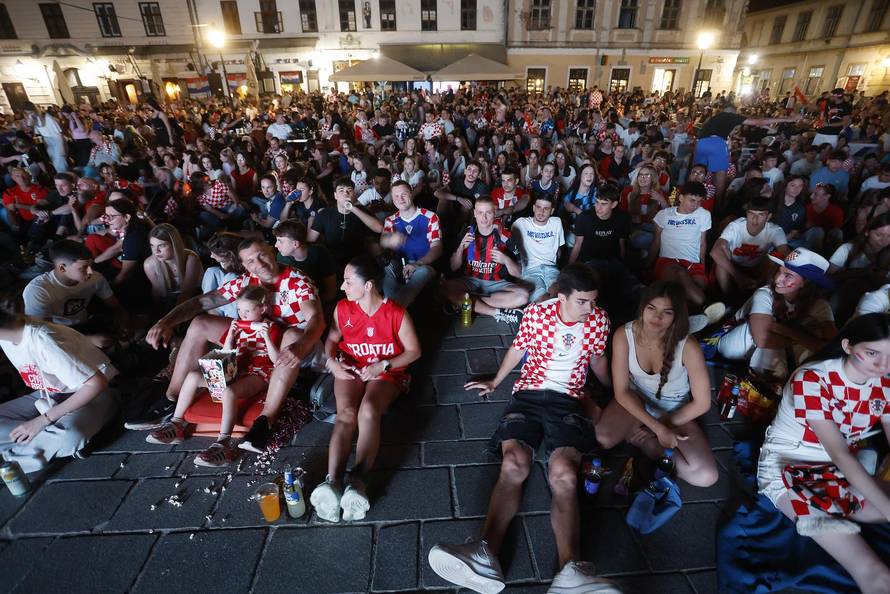 Osijek: Zajedničko gledanje utakmice Engleska  - Hrvatska 
