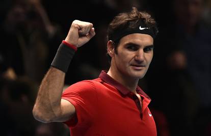 Federer "riješio" Nishikorija za 69 minuta, Murray ostao u igri