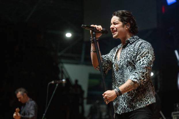 Parni valjak nastupio na 13. Hrvatskoj noći u Frankfurtu