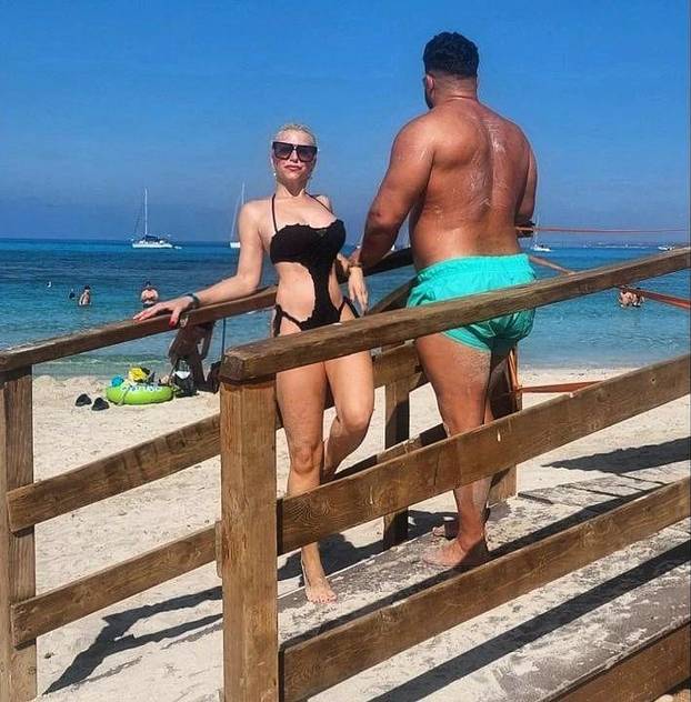FOTO Sjećate li se Ervina? Vodio je ljubav u 'Big Brotheru', a sad ima djevojku i izgleda drugačije
