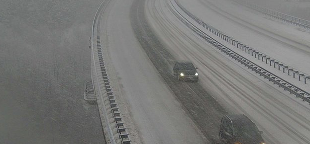FOTO Pada na Sljemenu, ima ga i na cestama: Pogledajte kako se Hrvatska bijeli na Badnjak!