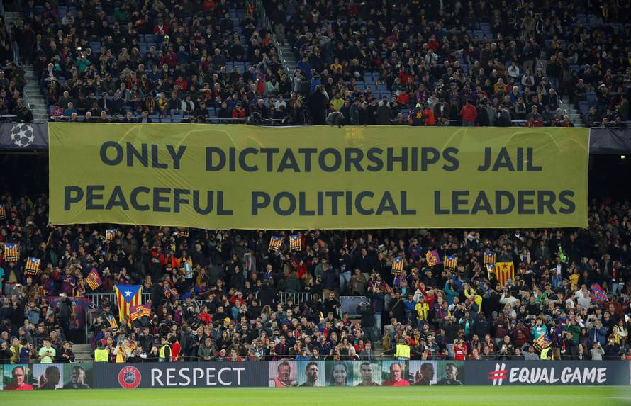 Lovren otkinuo bod Napoliju, Barca razmontirala Borussiju