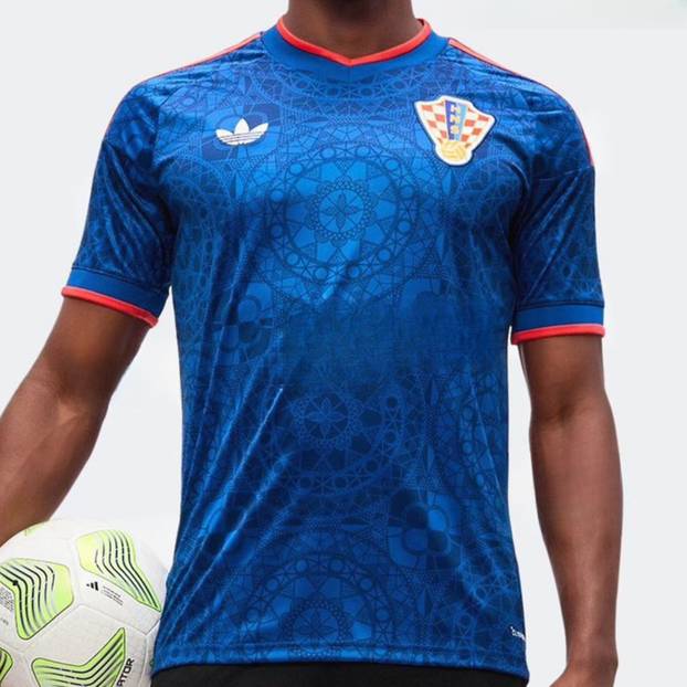 FOTO 'Vatreni' od danas nose dresove Adidasa. Kakvi su vam?