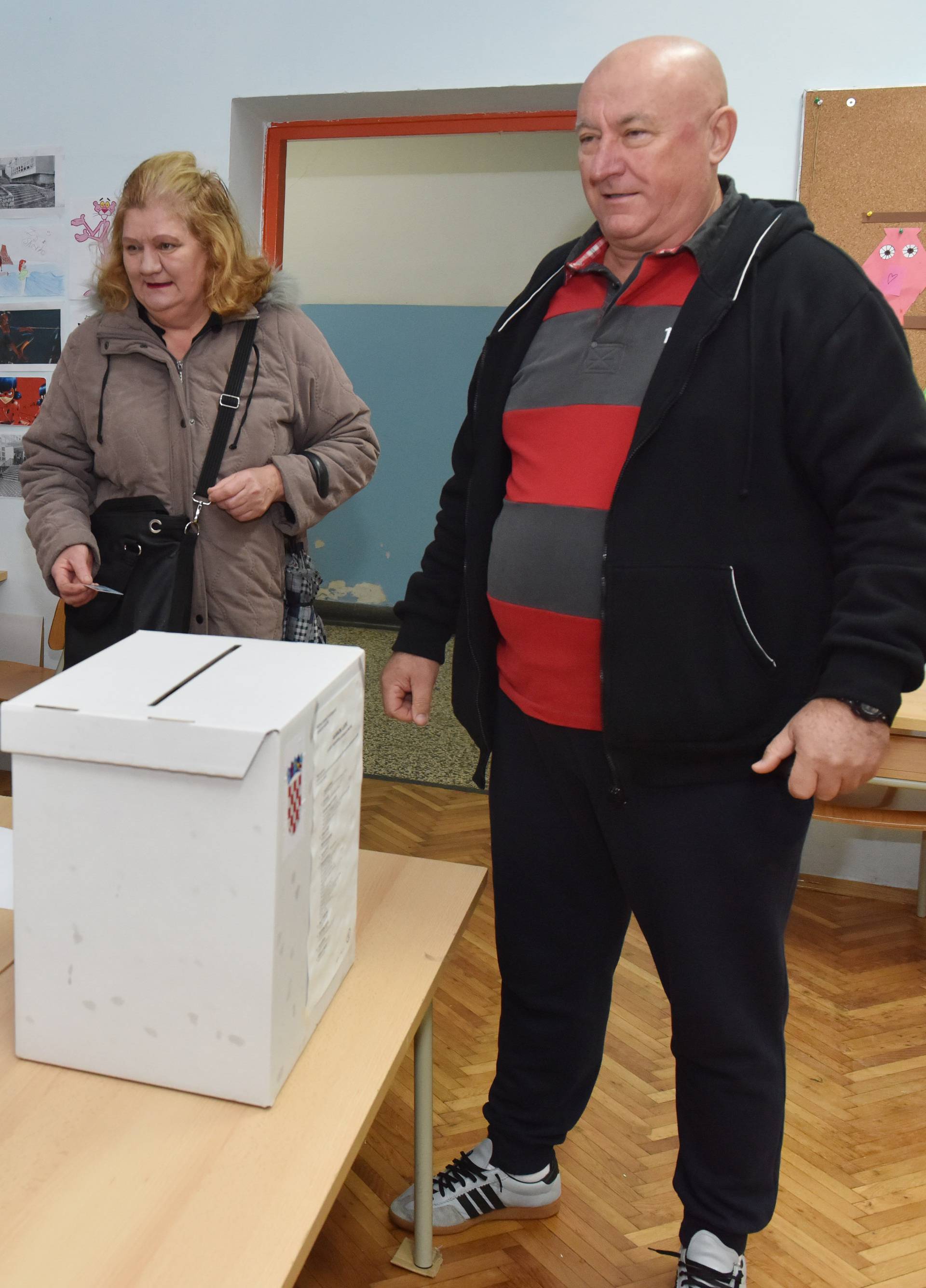 Šibenik: Građani već od 7 sati biraju predsjednika Republike Hrvatske