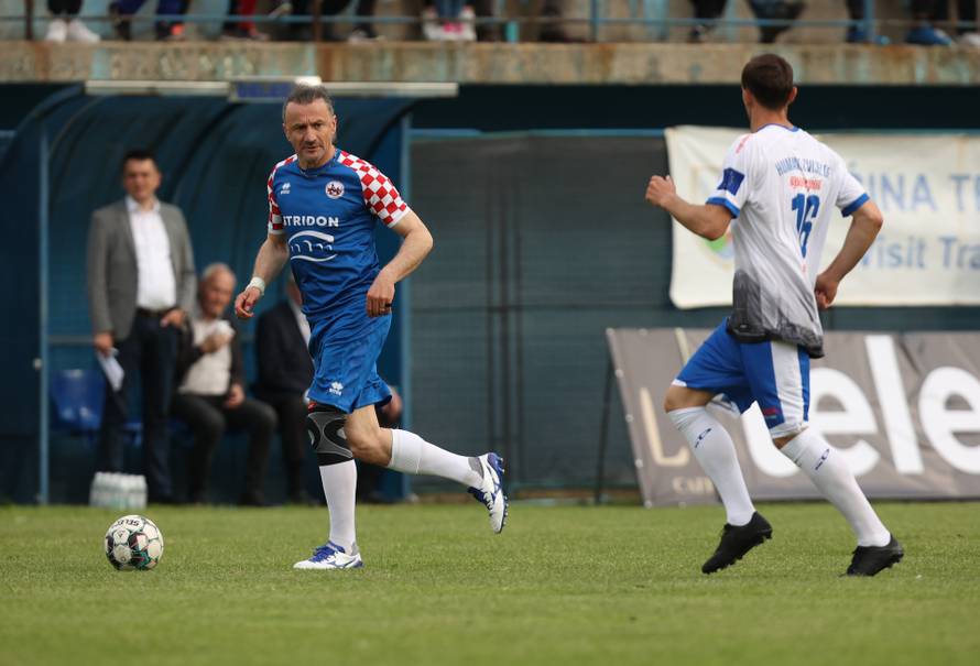 Travnik: Humanitarna utakmica Hrvatskih protiv BiH nogometnih zvijezda