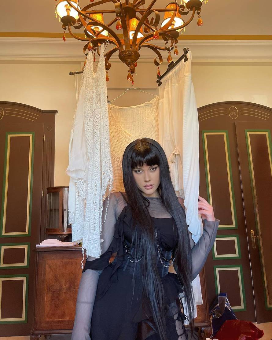 Tko je Teya Dora koja će Srbiju predstavljati na Eurosongu? Hit pjevačice  bio  u 'Južnom vetru'