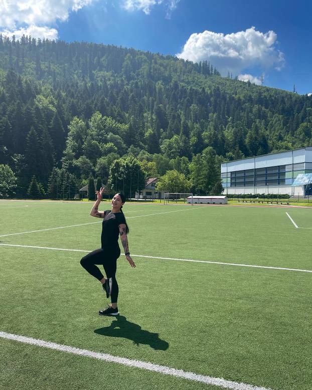 FOTO Prekrasna poljska trkačica ponosna je na svoje tetovaže: 'One mi daju snagu i poticaj'