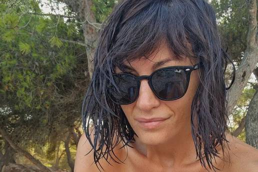 Ivana Paradžiković uskočila u bikini pa pokazala zavidnu liniju: 'Pa ti si pravi raj za oči!'