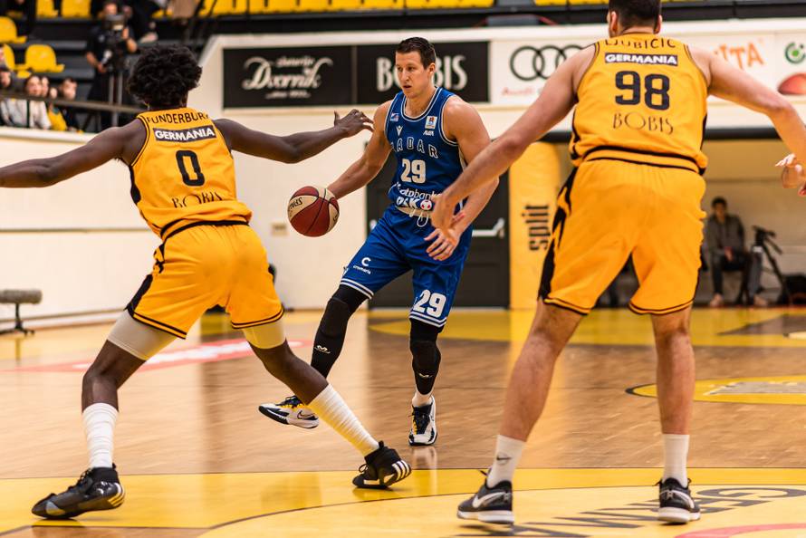 Zadar je na pogon fantastičnog Luke Božića protutnjao Gripama