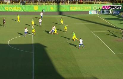 Cirkus u Puli: Hajduk zabio iz ofsajda? VAR bio izvan funkcije, evo i zašto: A gdje stoji Bamba?