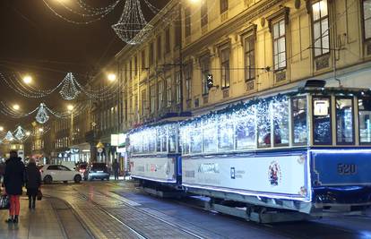 'Veseli božićni tramvaj' opet se vraća na Advent u Zagrebu