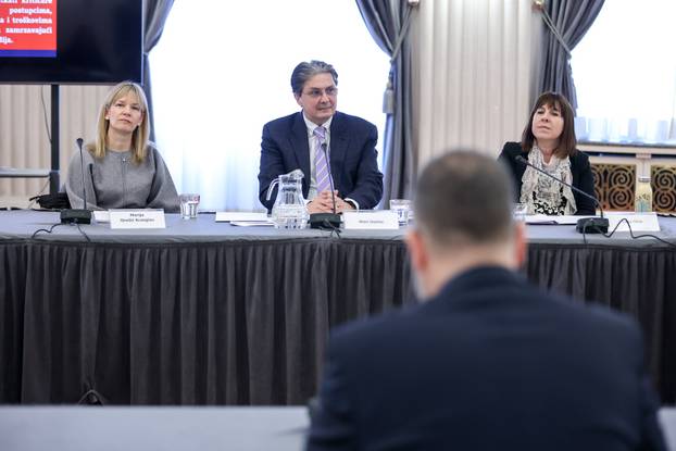 Zagreb: Okrugli stol "Strate&scaron;ke tu&zcaron;be protiv sudjelovanja javnosti (SLAPP)" u HND-u