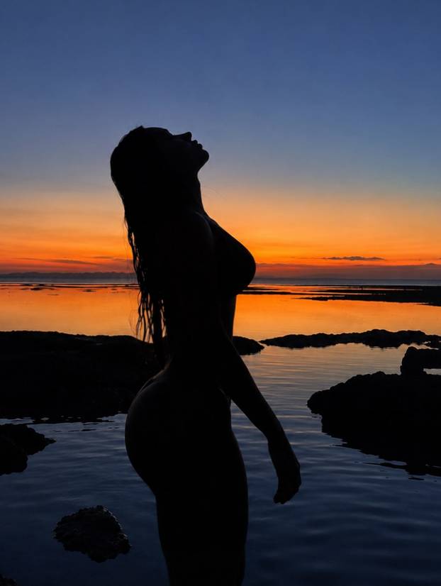 FOTO Njezin bivši je stup obrane u Arsenalu, a za njom slini cijela Italija! Ona je savršeni model
