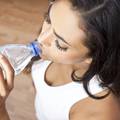 Koliko vode u danu popijete? Znakovi da pijete premalo i tijelo vam zbog toga ispašta