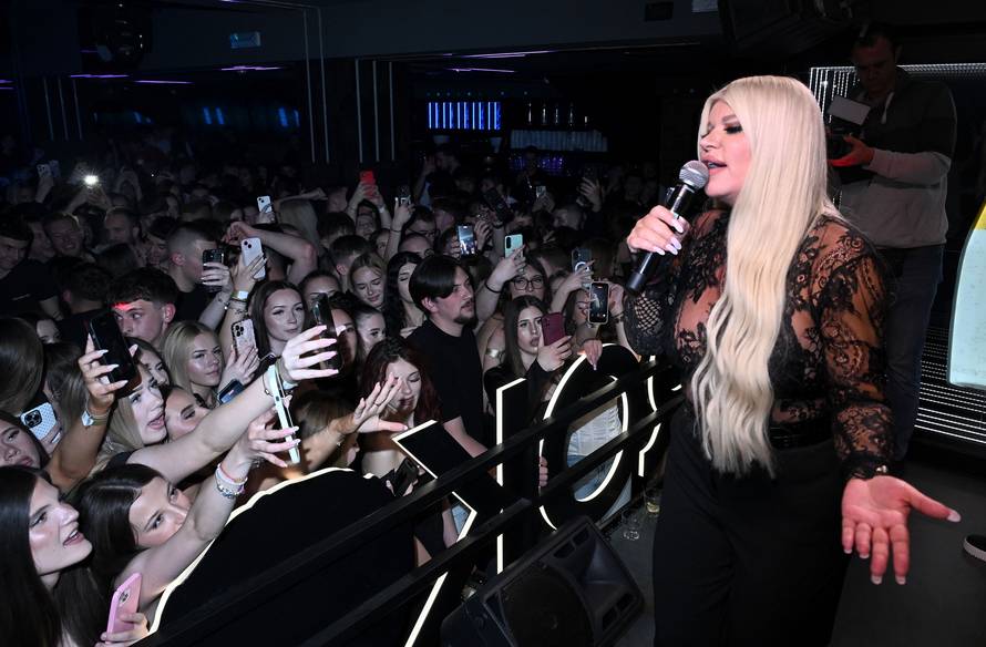 Zagreb: Dara Bubamara održala koncert u klubu Roko