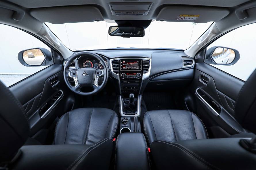 Mitsubishijev terenski radnik može biti i šminker na cesti