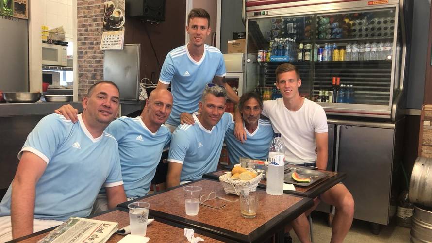 Olmo je aktivan i na odmoru: Pomaže djeci oboljeloj od raka