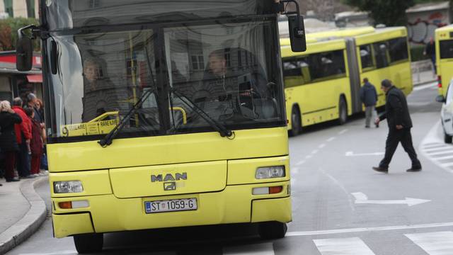 Zaustavili buseve na 10 minuta u Splitu: Kolega im je ozlijeđen