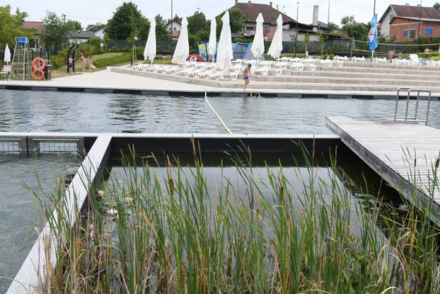 Čazma: Otvorena sezona kupanja na jedinom biološkom bazenu u Hrvatskoj