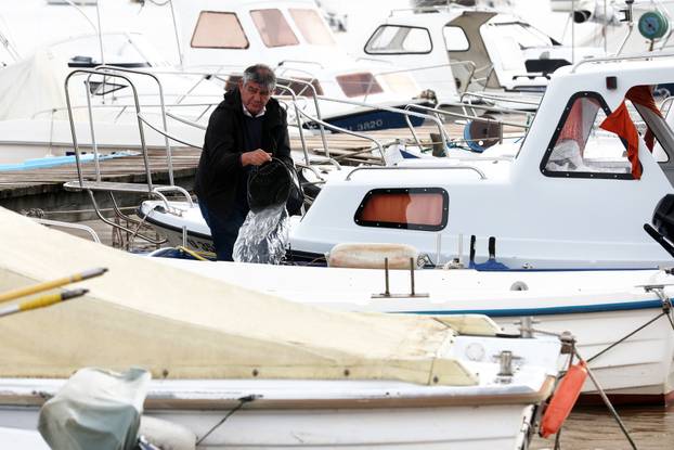 Potopljene ulice Medulina nakon jakog nevremena