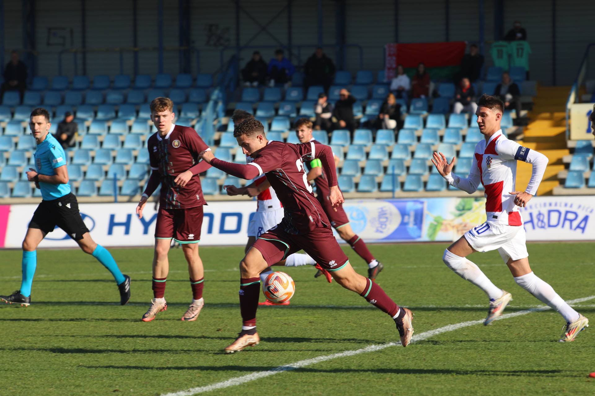 Karlovac:Utakmica Hrvatska - Bjelorusija U-19