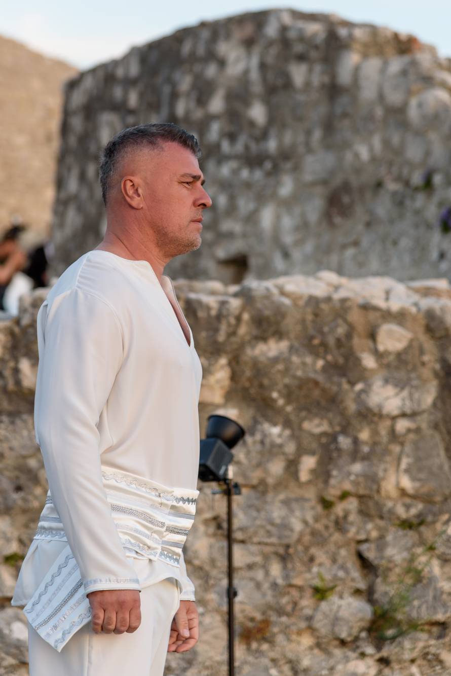 Miljenik dijaspore ima novi hit: Hrvatska i Hercegovina su jedno