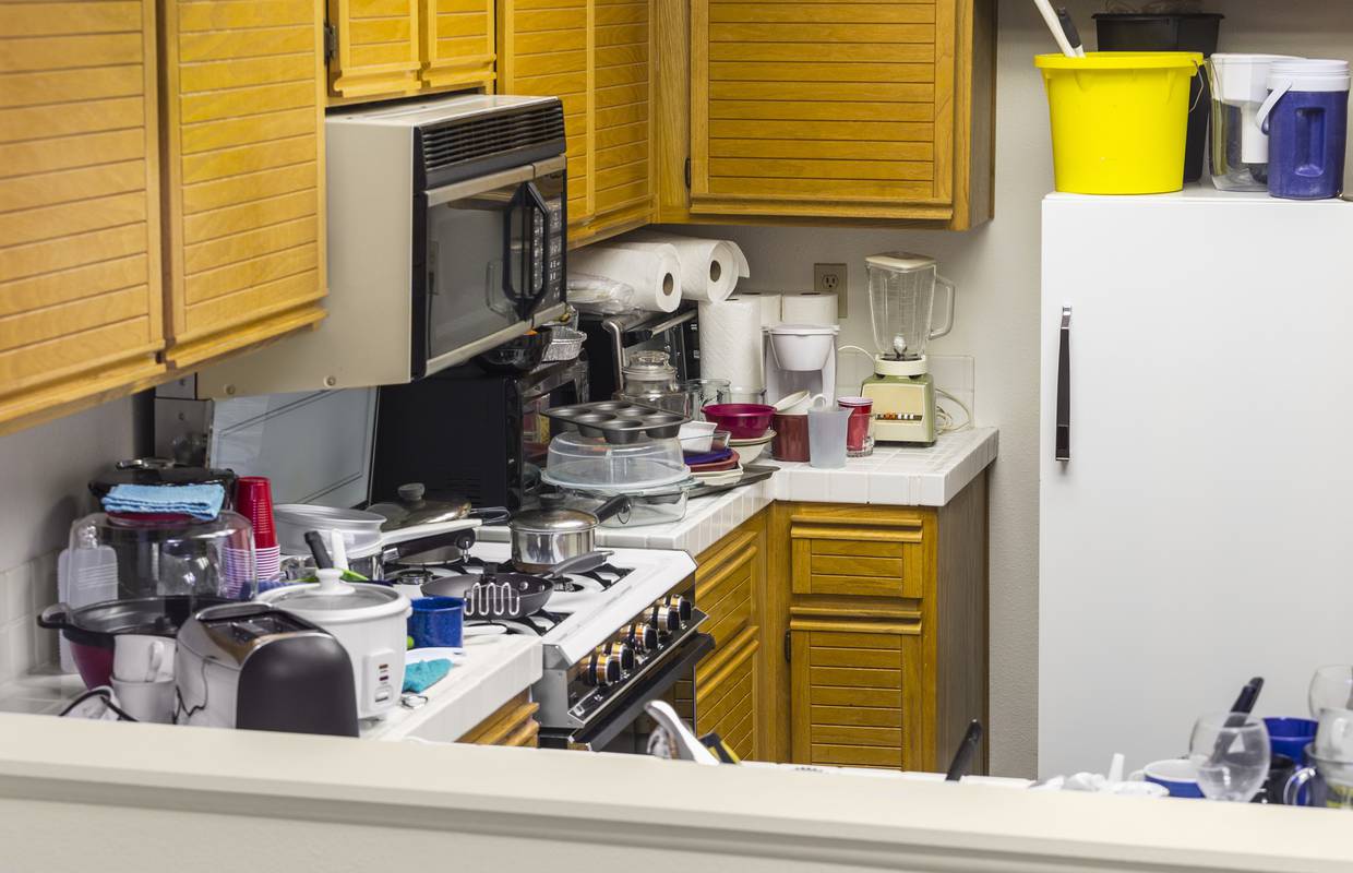 Izbacite nepotrebno iz kuhinje: Razne vrste rezača, mjerice i 'popularno posuđe za goste'