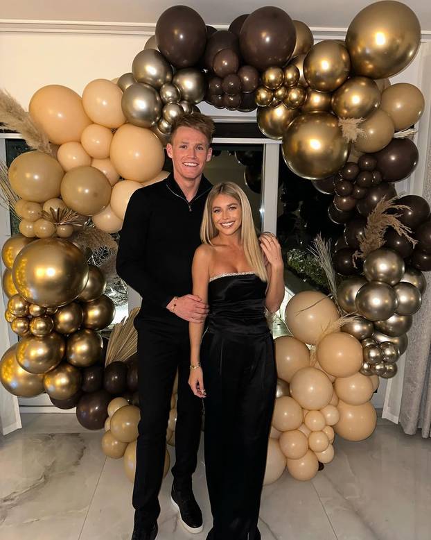 FOTO Ovo su najljepše žene i djevojke nogometaša u 2024.