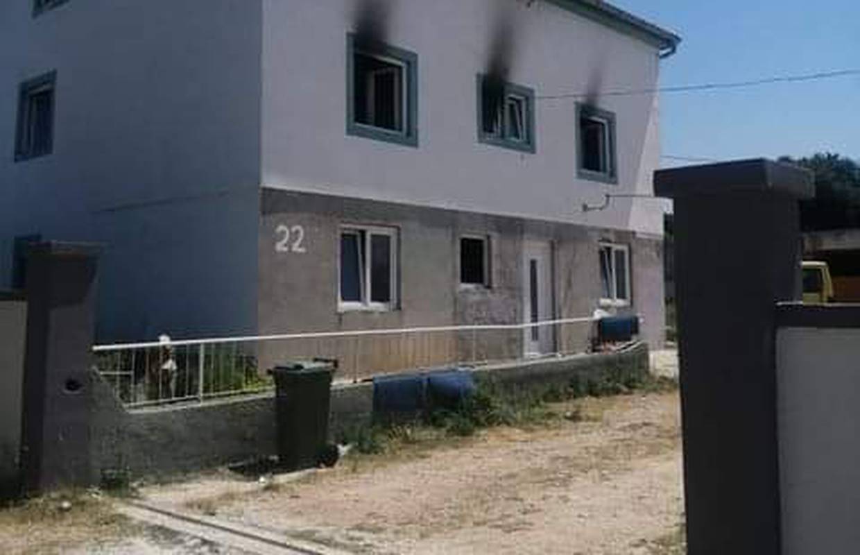 Gorjela kuća u Poljicima kraj Zadra: Vatrogasci našli tijelo