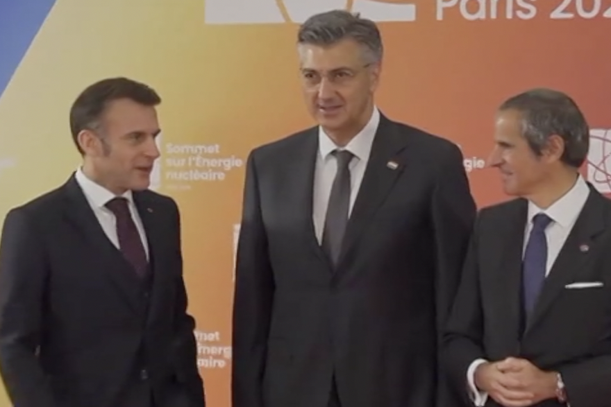 Dvojica prosvjednika poremetila summit o nuklearnom programu u Parizu