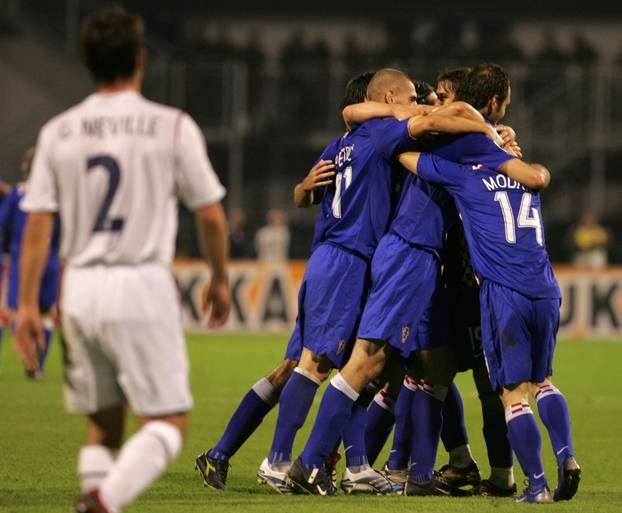 ARHIVA - 2006. Zagreb: Vatreni i "maksimirska krtica" srušili su Englesku 