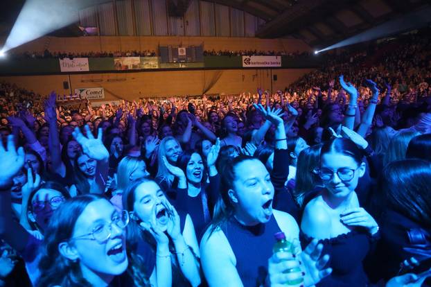 Karlovac: Severina odrzala koncert povodom Dana zena