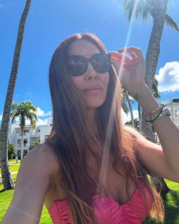 FOTO Španjolska manekenka bila u vezi s Ronaldom, a udala se za brata Sergija Ramosa