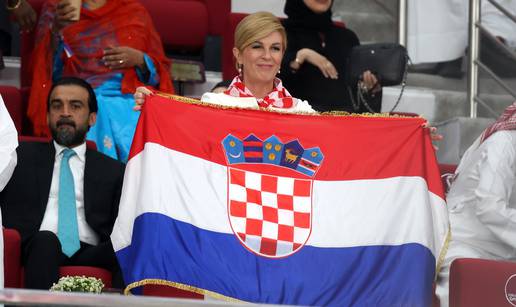 FOTO Kolinda Grabar Kitarović se ogrnula zastavom Hrvatske