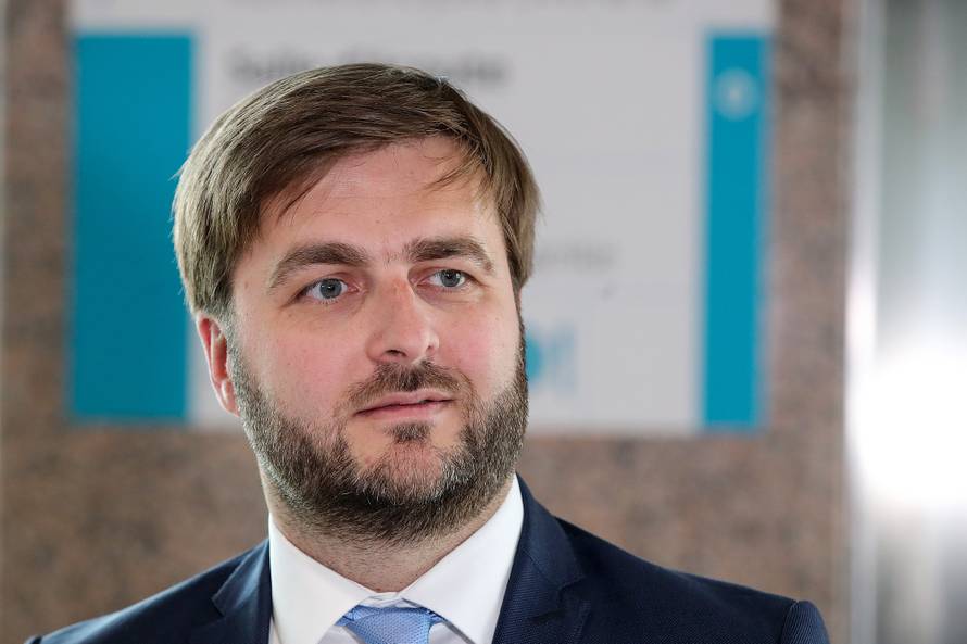 Ćorić: 'U borbi s krizom Vlada je odabrala ambiciozan put...'