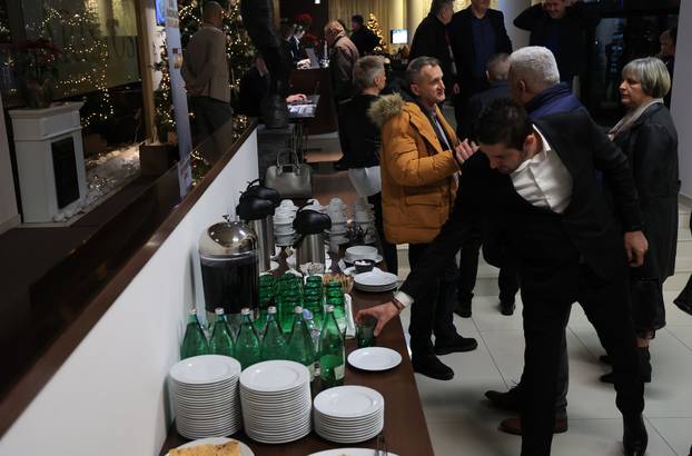 Zagreb: Izborni stožer predsjedničke kandidatkinje Branke Lozo u hotelu Aristos