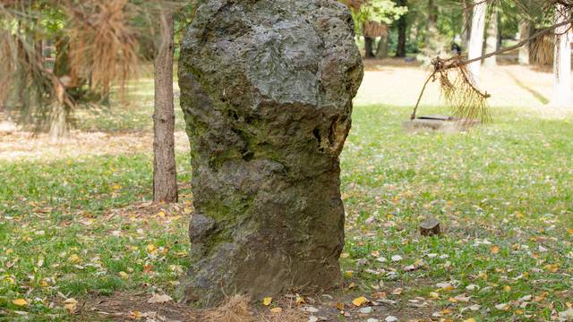 Misterij 'meteorita' u Đakovu: Nikad nisu otkrili tajnu kamena