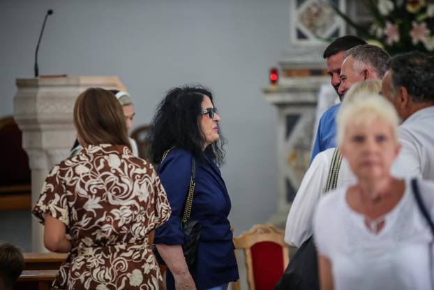 Vela Luka: U crkvi sv. Josipa održana je misa zadušnica za Olivera Dragojevića